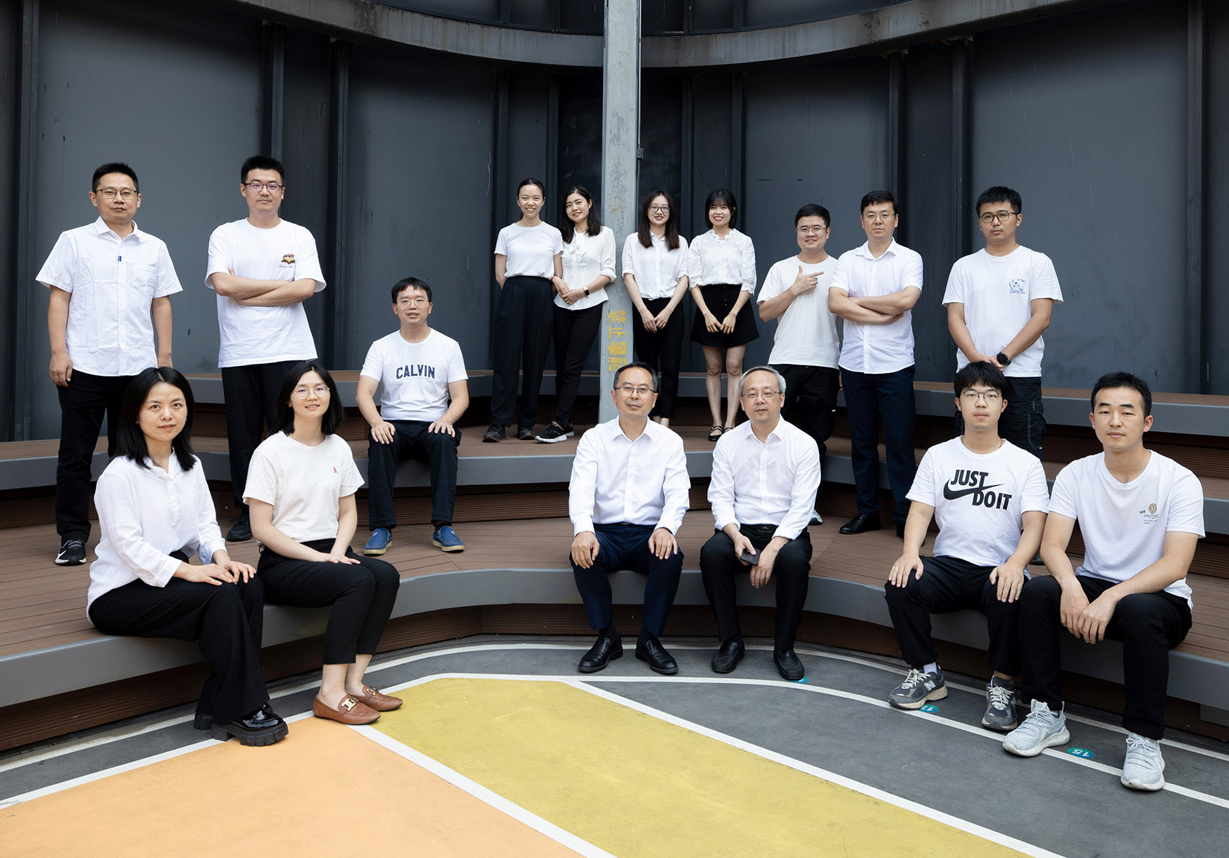 1733277998418443.jpeg 12.4科技人物2.jpg