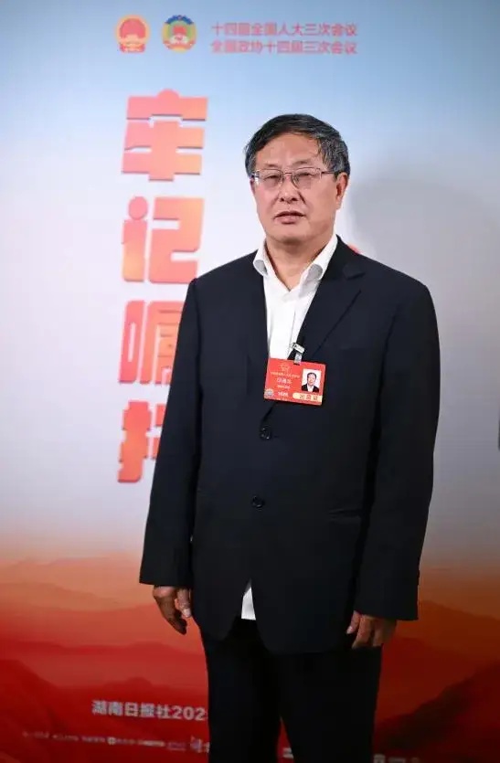 1744270940873241.jpeg 18.jpg