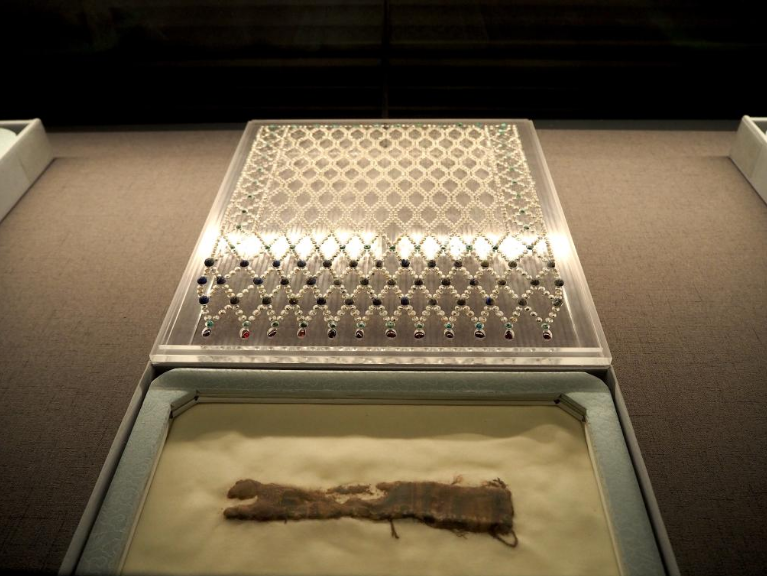 1744788307333792.png image.png